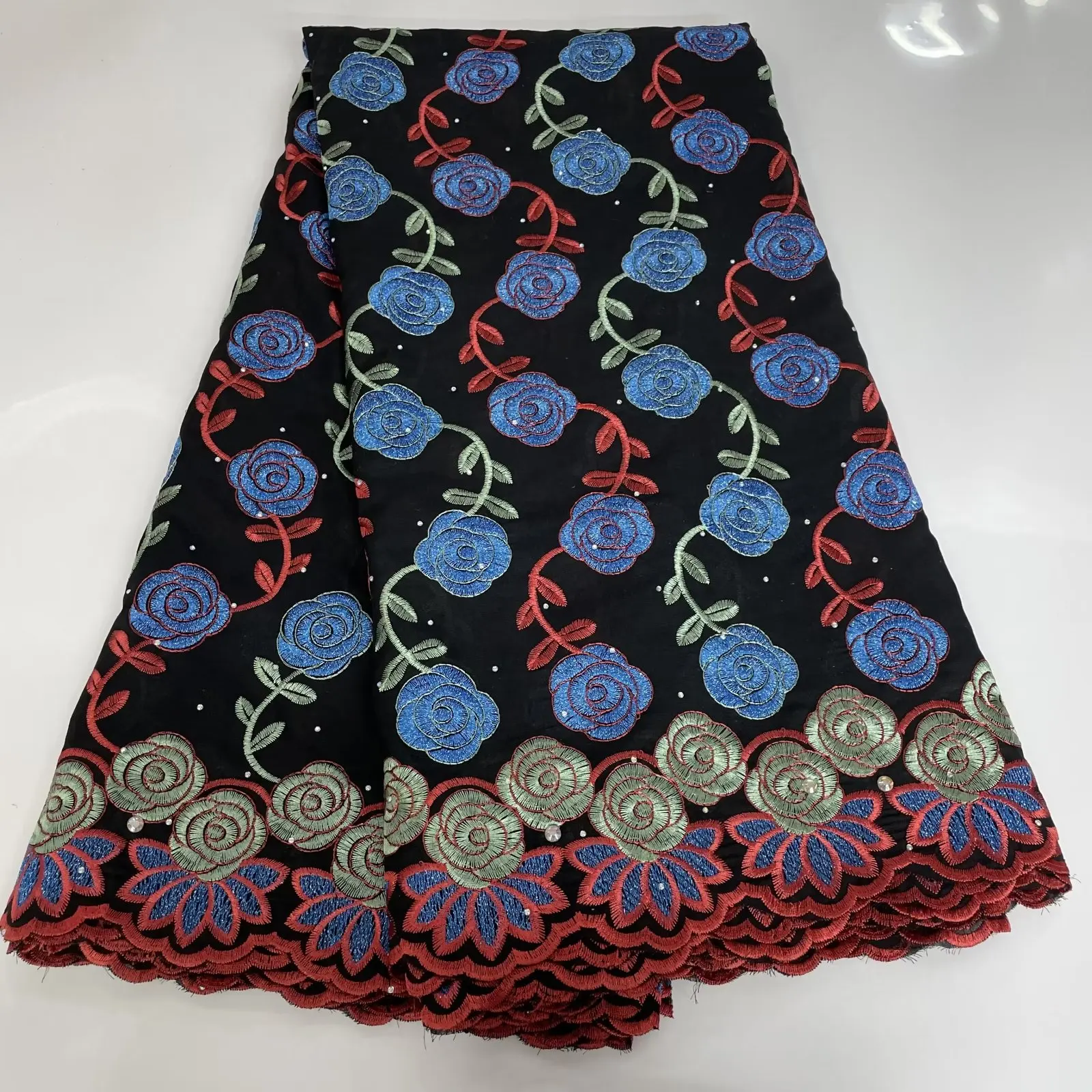 

New Fashion 2023 African Cotton Lace Fabric 5 Yards Embroidery Nigerian Swiss Voile Lace For Party Dress Sewing