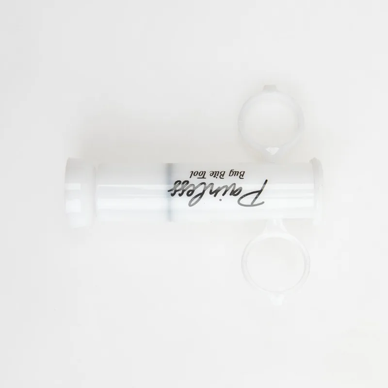 يستخدم للحالات الطارئة مثل لدغة الثعبان والحشرات و...