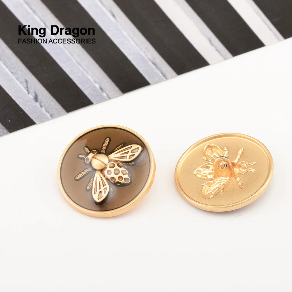새로운 도착 6PCS 라인스톤 장식 골드 꿀벌 핑크 블루 금속 단추 의류 코트 카디건 스웨터 18MM-25MM KD907