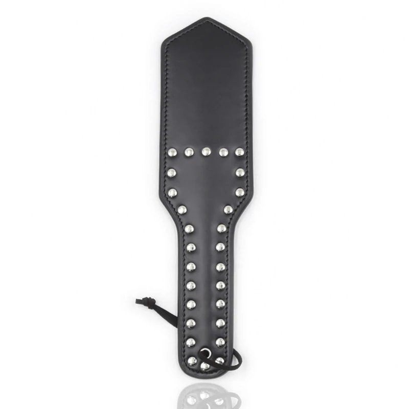 31.5CM Cusp PU Leather Flog Spank Paddle Horse Whip Rivet Beat Submissive for Horse Training Riding bat