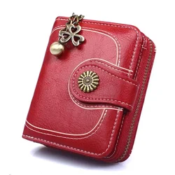 Elegant Women's PU Leather Wallet - Stylish Short Clutch with Coin and Card Holder Compartments (Red)