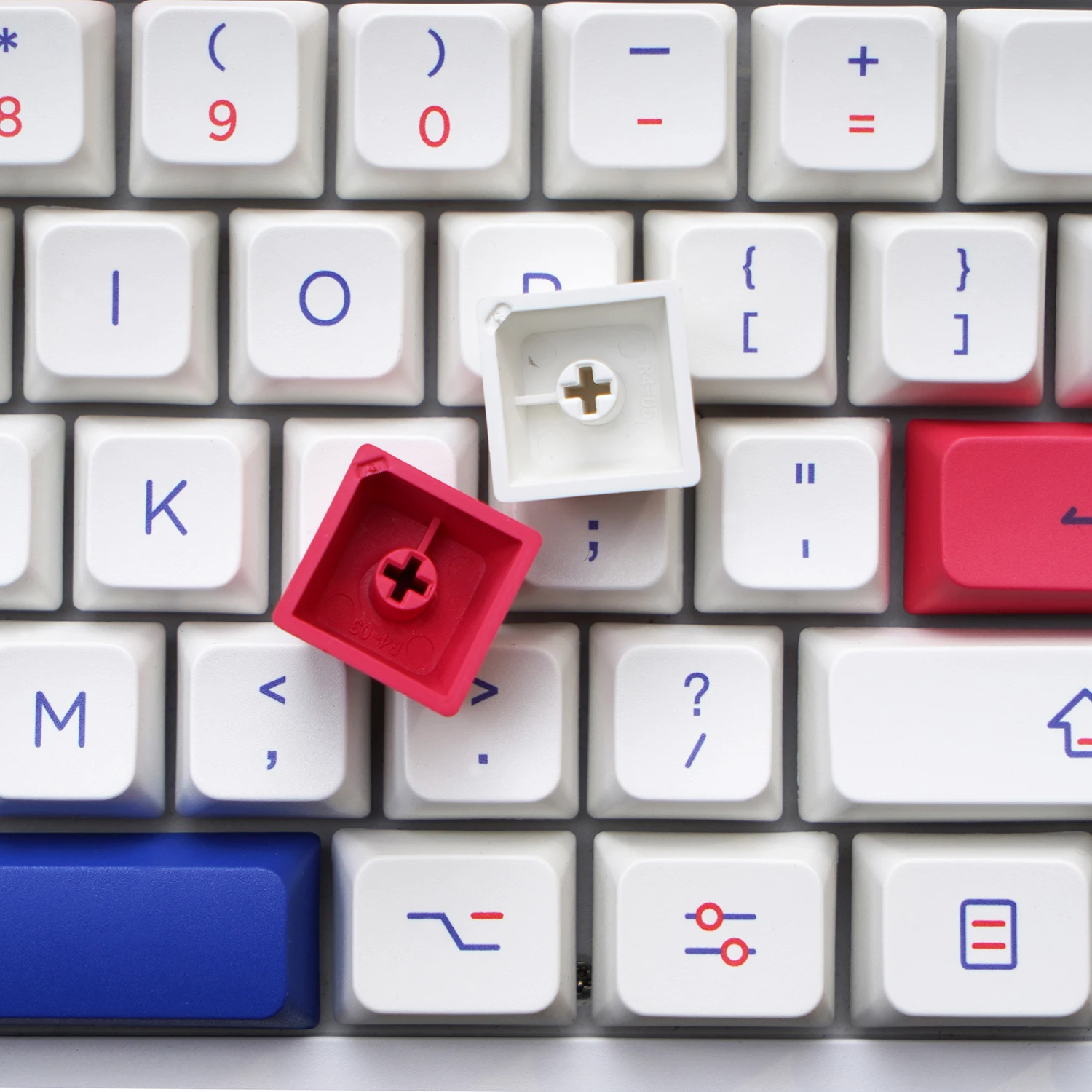 Gmk Kon Momo Teclas Pbt Dye Subbed Mda Perfil Keycap para 61 64 84 87 96 980 Layout 142 Teclas por Conjunto - Imagem 3