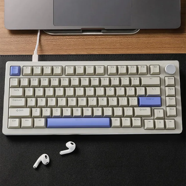 속도와 안정성을 겸비한 게임용 키보드