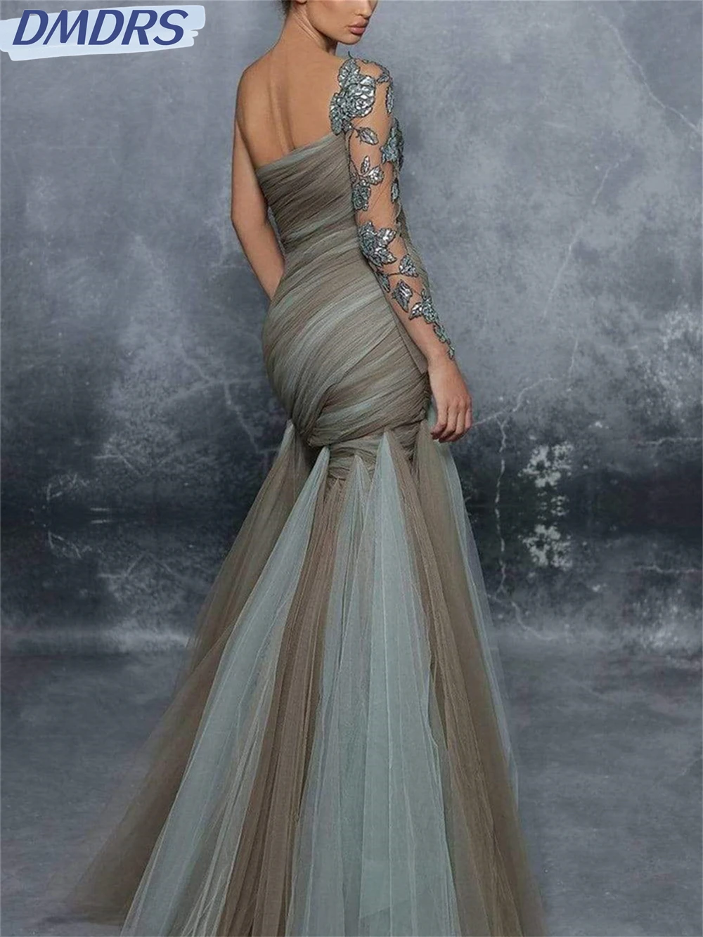 Рисунок 3 - Очаровательные вечерние платья на одно плечо 2024