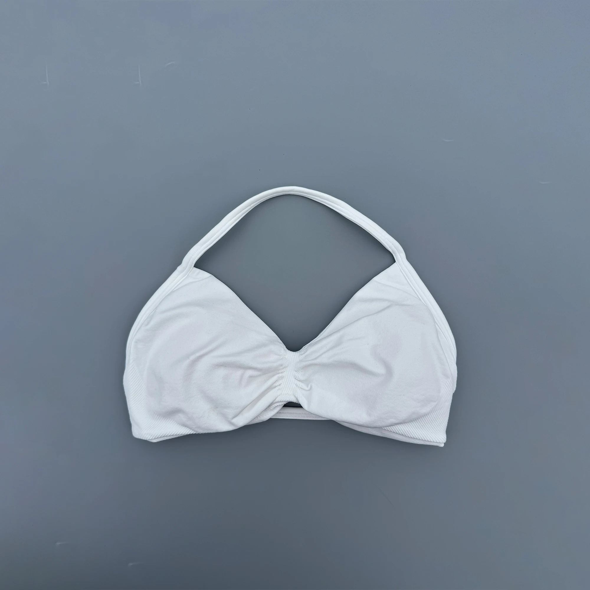 High Support Strappy Gym Top with Ruched Backless Design and Removable Pads
