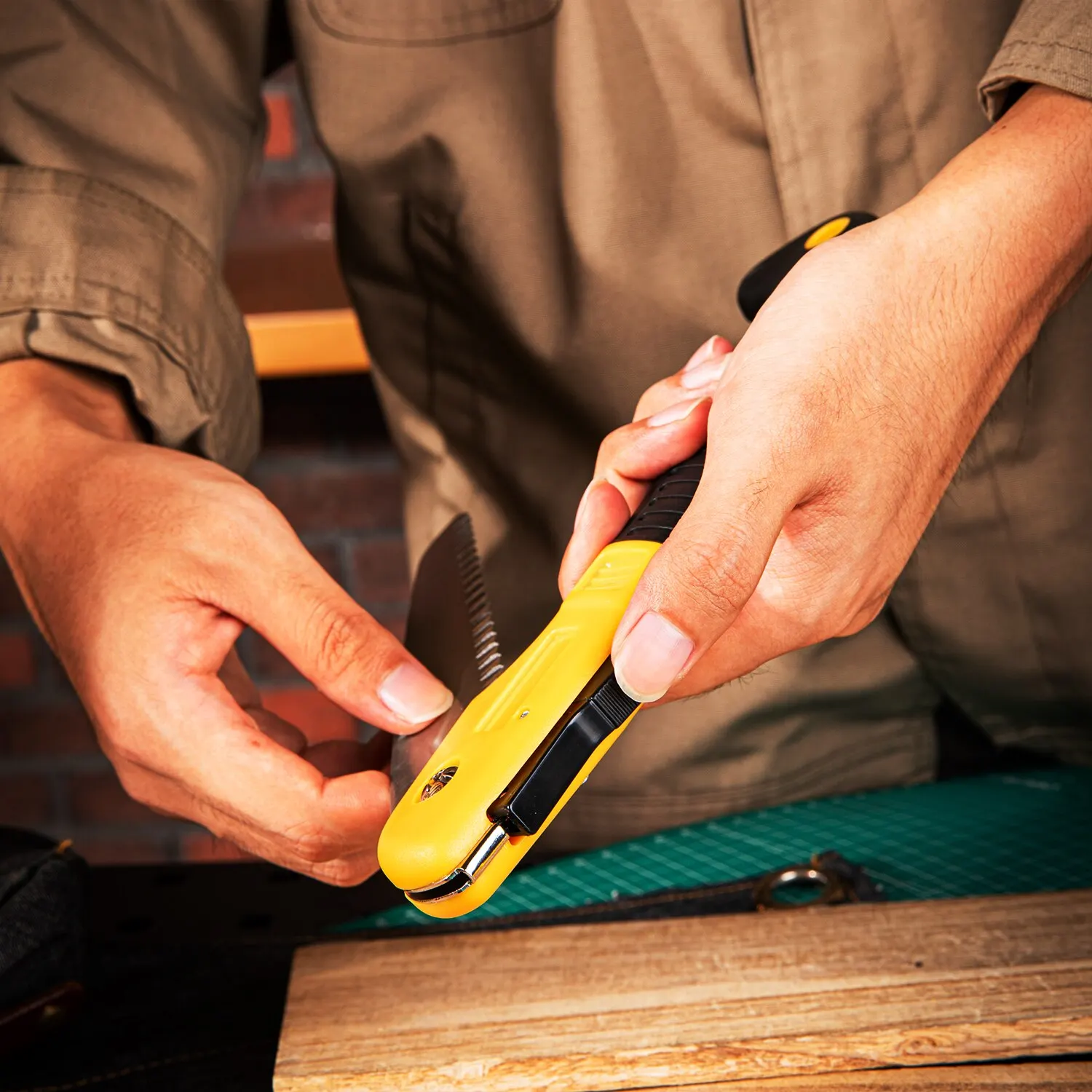 Folding Saw Deli 180mm Wood Cutting Folding Mini Saw Grafting Pruner for Trees Chopper Garden Tools for Woodworking Knife Hand Saw handheld saw