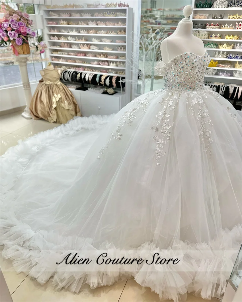New Sparkly White Quinceanera Dresses Ball Gown Bead Diamonds Appliques Birthday Dress Vestidos Ruffles Tiered Customized