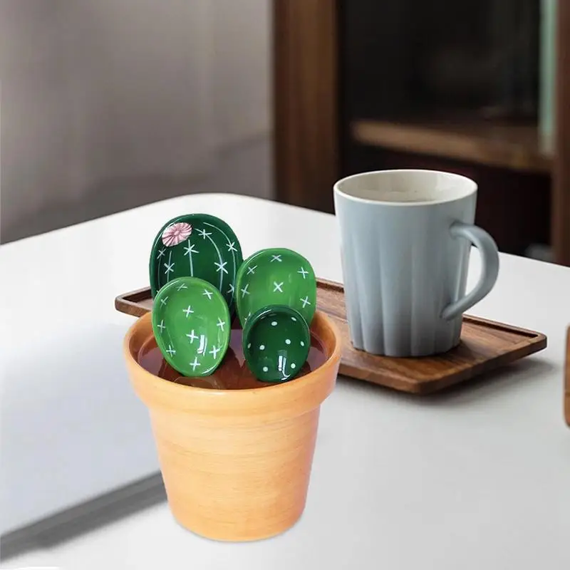 

Креативная керамическая мерная ложка С КАКТУСОМ и 1 чашка в комплекте, 4 шт., симпатичные керамические ложки кактуса с держателем для выпечки, соли, сахара, кофе