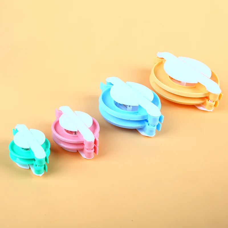 4 Sizes Wool Ball Maker Knitted Tools Yarn Pompon Wool Plush Ball Set Fluff Weaver Production Tools Pompoms