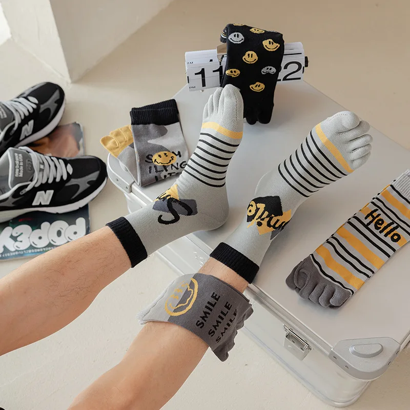 

New Five Finger Men's Pure Cotton Breathable and Sweat-absorbing Medium Sleeve Socks Solid Color Split Finger Socks