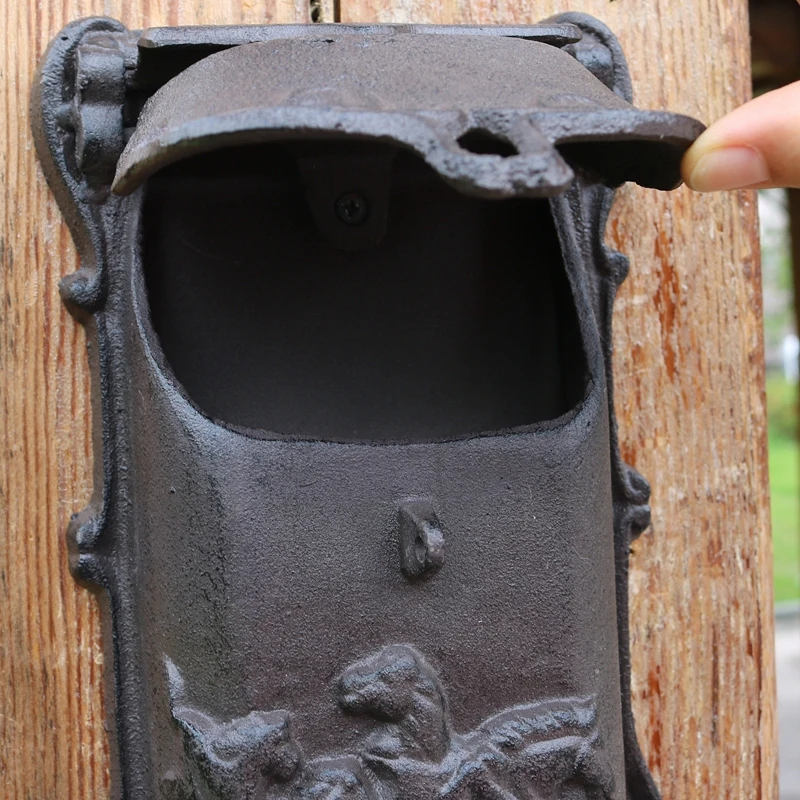 European retro family garden decoration cast iron wall mounted small mailbox retro old garden decorations WF1014235