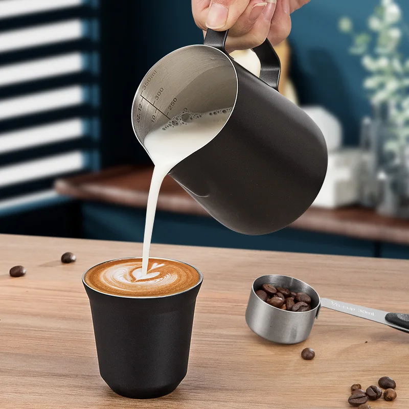 Milk Frothing Jug Milk Frother Jug 350/600ml Stainless Steel V-Mouth Milk Frothing Pitcher Foam Milk Jug Coffee Utensils Barista Craft Bubble Jar Family Caf&eacute;