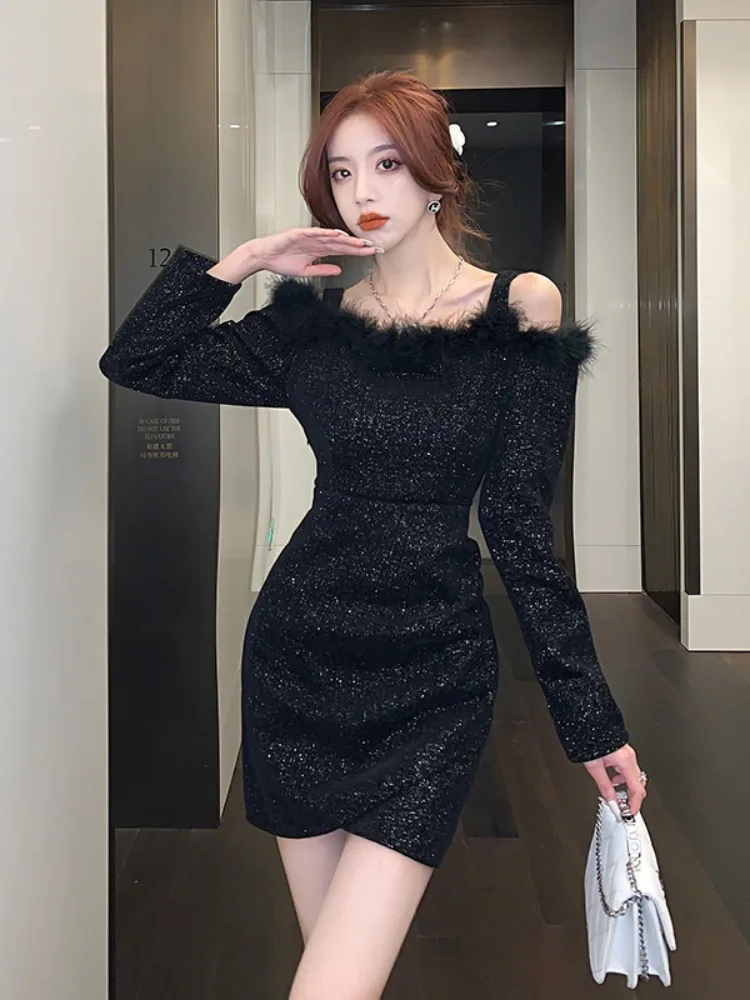 [ROMANTIC CROWN]★韓国大人気★MONOCHROME SHOULDERLESS DRESS Allure Romance R3653 Wedding Dress | The Wedding Shoppe