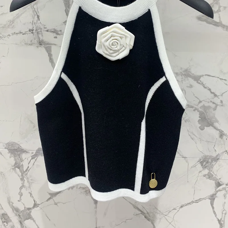 

Женский трикотажный топ на пуговицах, без рукавов