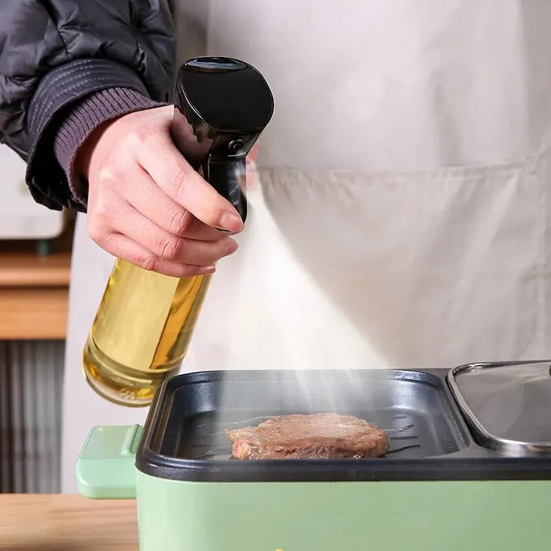 Oil Sprayer 1pc Kitchen Oil Bottle Cooking Oil Spray 200ml Pneumatic Spray Bottle Fitness Barbecue Dispenser