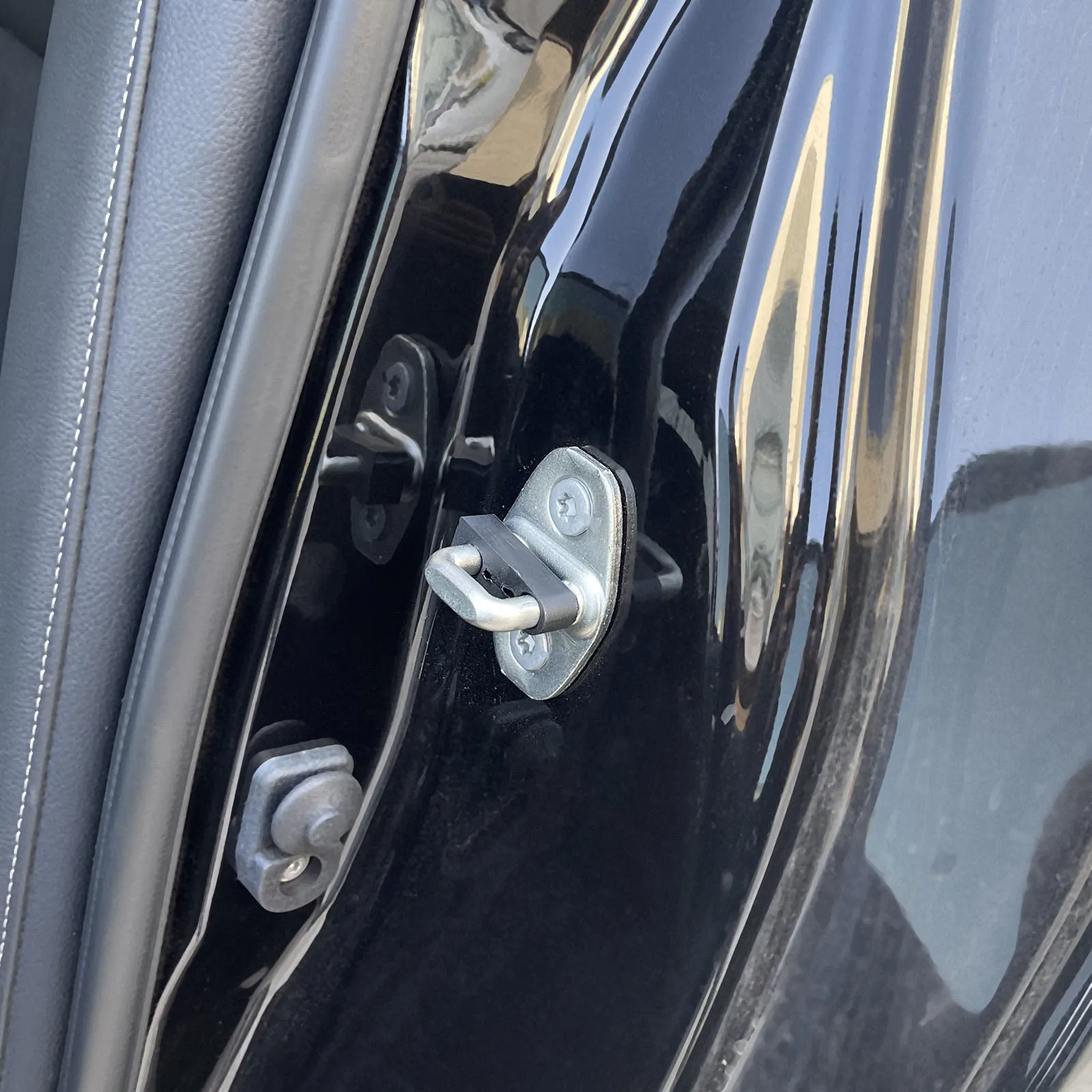 Sound Proof Mat Sound Insulation Mat Sound Deadener Mat Door Lock Damper Car Sound Damper Door Lock Buffer Seal For Benz Smart Fortwo Forfour For Renault Logan 2 / Sandero 2 Lada Vesta SW Cross