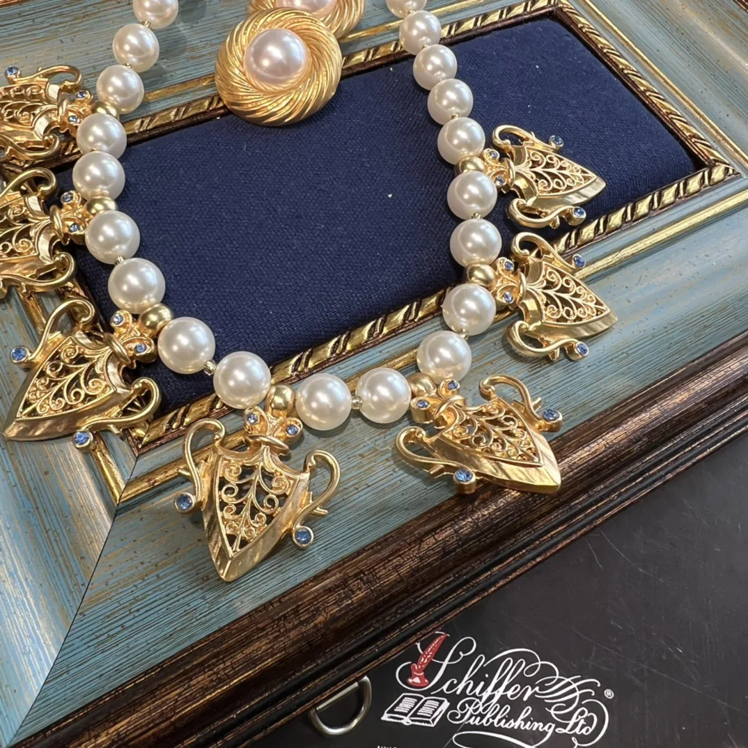 New Mid-Ancient Vintage Fashion Retro Versatile Women's