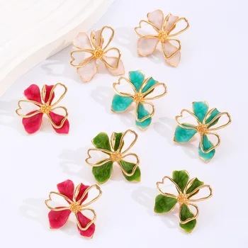 925 Silver Needle Korean Fashion Flower Earrings For Women Metal Jewelry 2025 Trending Vintage Sweet Dripping Oil Stud Earrings