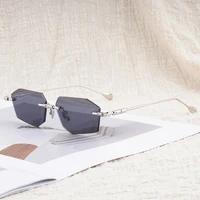 Maske H63 Rimless Fashion Sunglasses Designer Germany Alloy Irregular High Quality High Street Personalized Uv400 Eyeglasses