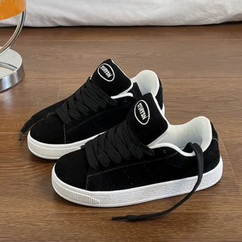 New women's high-quality casual sports skateboard shoes, retro style, thick-soled, dignified loaf shoes, soft and comfortable. 1