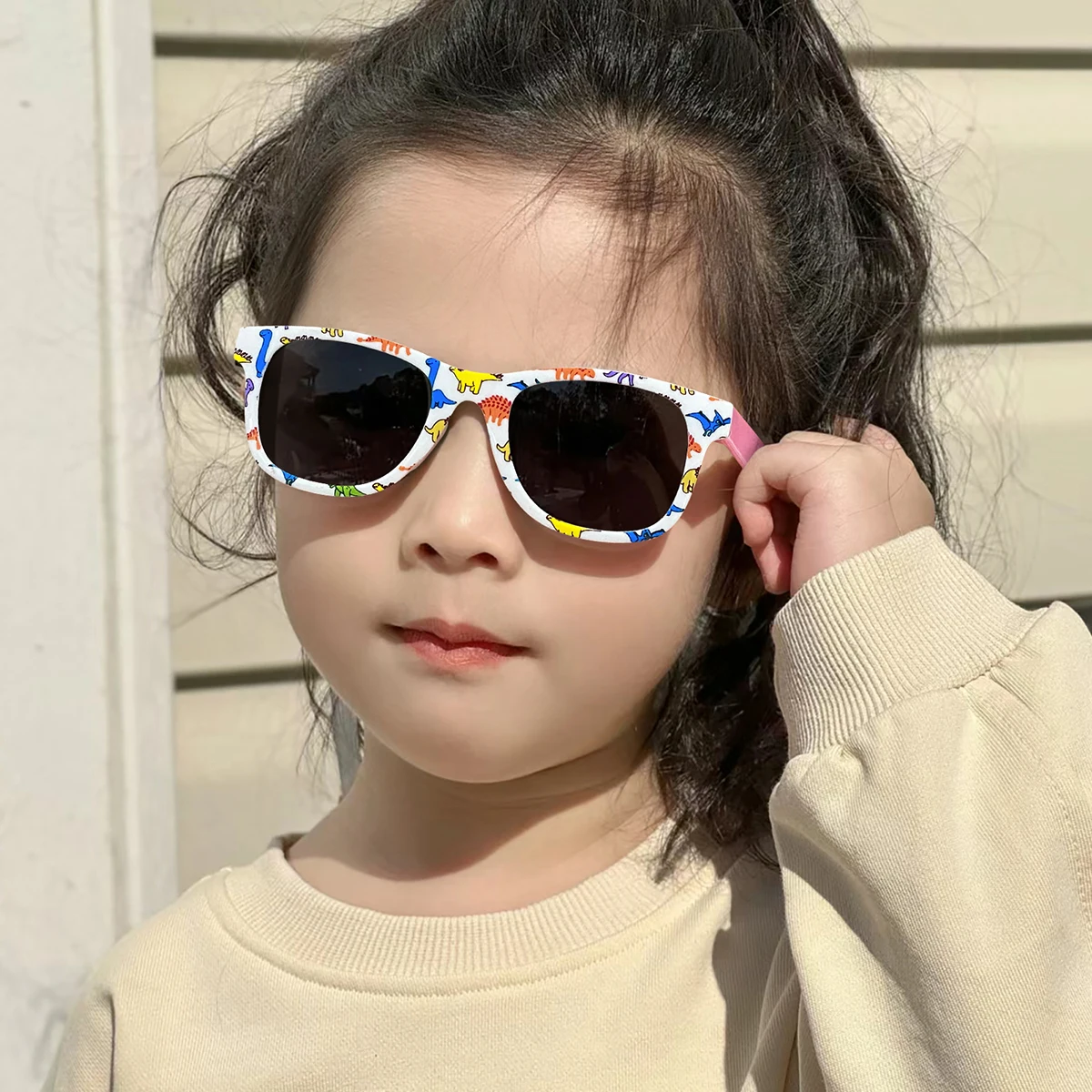 1 PC Boys Girls Cartoon Dinosaur Print Square Trendy Fashion Sunglasses for Holiday Outing and Holiday Gifts Kids Sunglasses Children Sunglasses