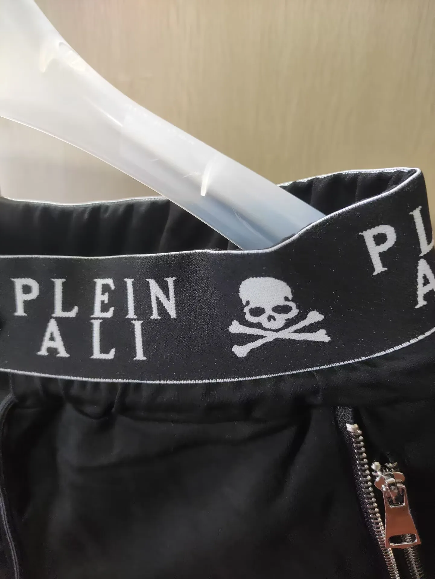  νƮ ݹ, ĳ־  Ʈ,  ü  Ƽ ݹ, plein ali,  Ż