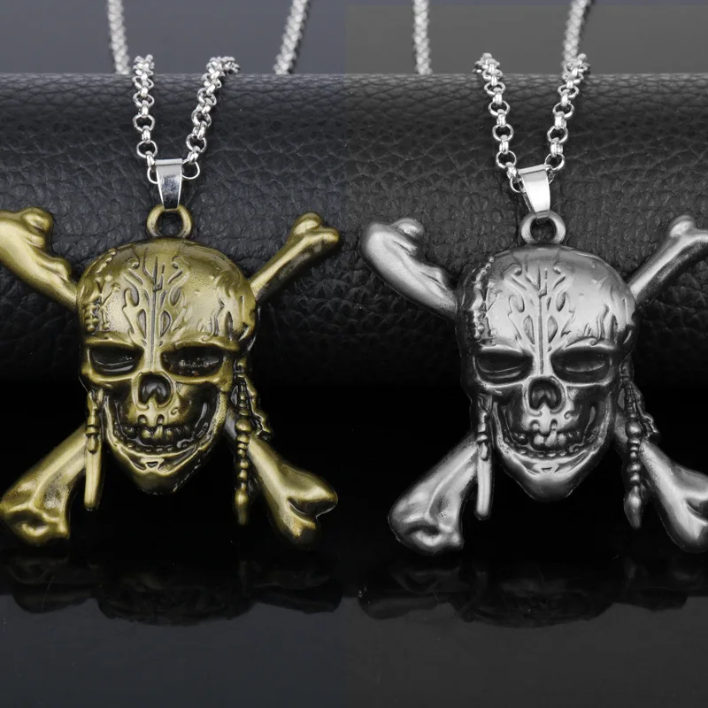 Movie Pirate Captain Jack Keychain Necklace Horror Skull Head Metal Alloy Pendant Keyring Jewelry Trendy Cosplay Props Accessory