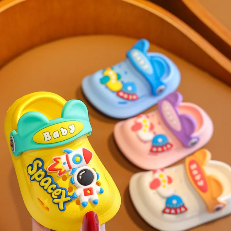 Children Garden Shoes Cute EVA Cartoon Beach Sandals Babies Summer Slippers High Quality Soft Kids Outdoor Slippers Flip Shoes