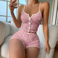 1 ensemble de vêtements de nuit pour femmes, ensemble pyjama en tissu côtelé doux imprimé cœur avec garniture à volants, haut caraco décontracté et ensemble court, vêtements de détente 5