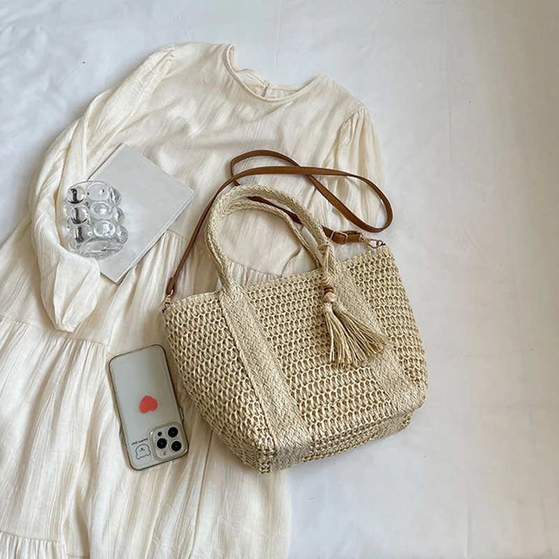 Straw Beach Bag Summer Woven Tote Bag with Tassels Large Shoulder Crossbody Bag for Women Purses and Handbags Raffia