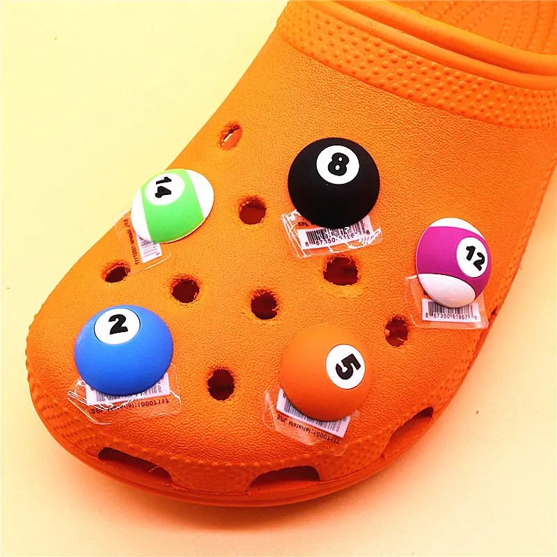 원래 1pcs 당구 모양 PVC 구두 매력 액세서리 3D 블랙 8 블루 2 오렌지 5 공 청바지 핀 상단 장식 버클