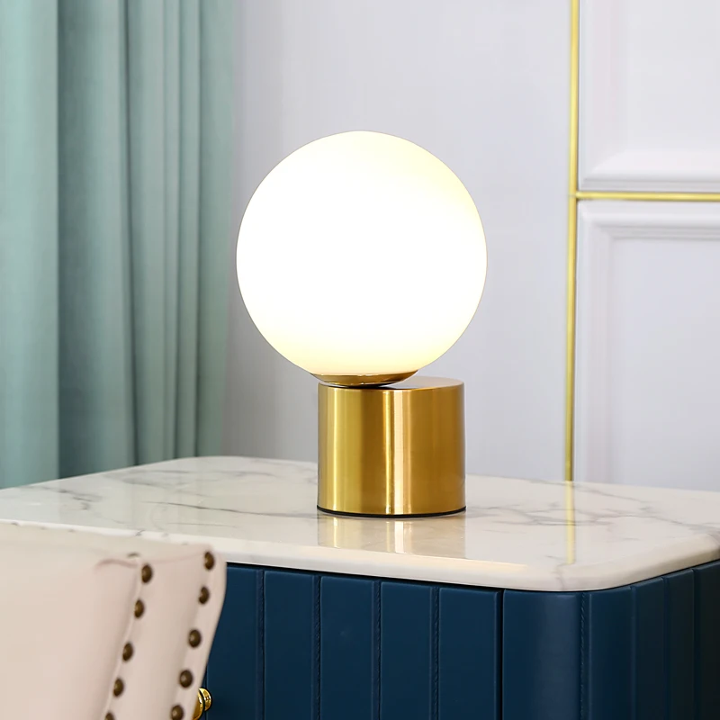 

Nordic Table Lamp Designer Personalized Simple Modern Luxury Glass Ball Living Room Model Bedroom Warm Bedside Lamp