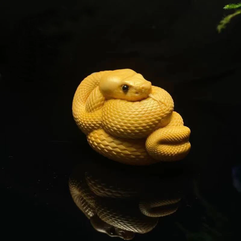 赤ちゃん 蛇の彫刻 根付 【公式通販】