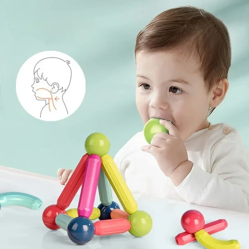 Assemble Magnetic Building Blocks 2