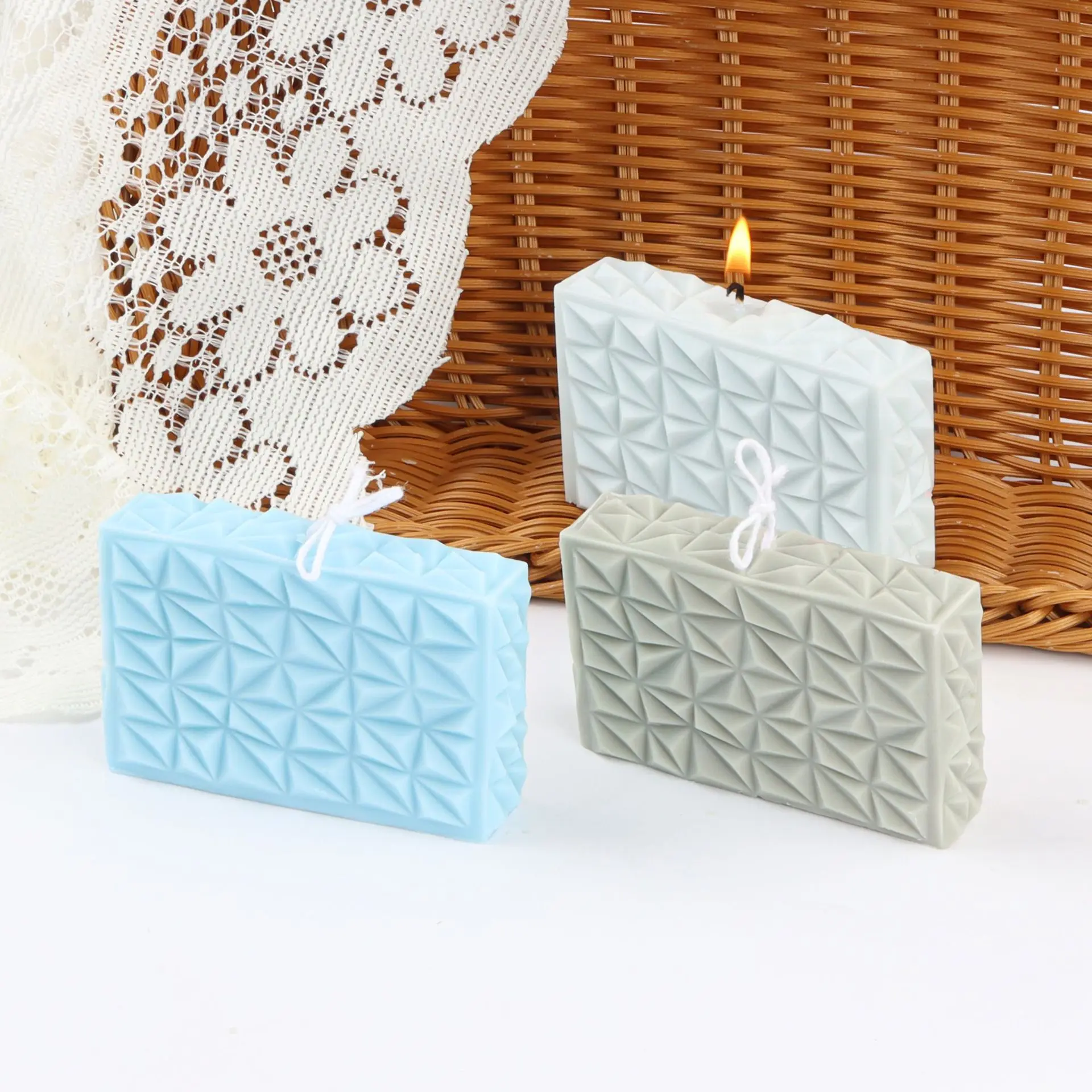 

D0177 New cross-border geometry square scented candle mold DIY angled corrugated rectangular candle silicone mold