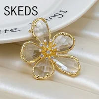 SKEDS Creative Women Girls Glass Flower Crystal Brooch Badges Elegant Lady Exquistie Floral Clothing Coat Pin Jewelry Gift