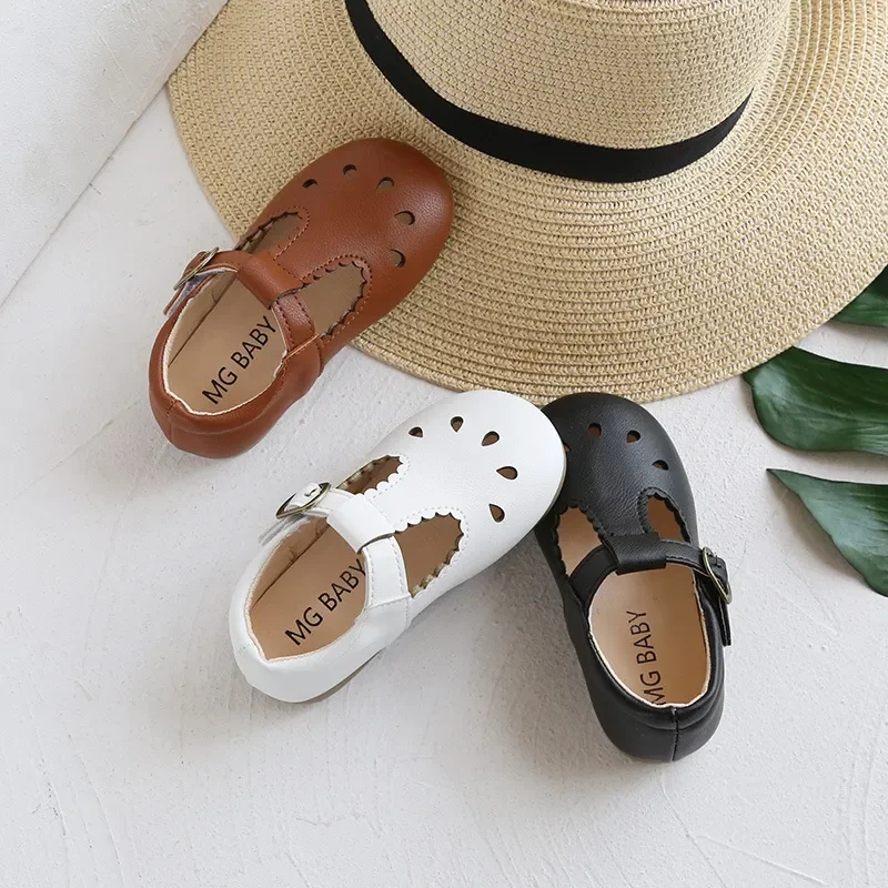 

Autumn Children's Solid Color Hollow Breathable Small Leather Shoes Girls' Fashion Soft Sole Comfortable Princess Shoes