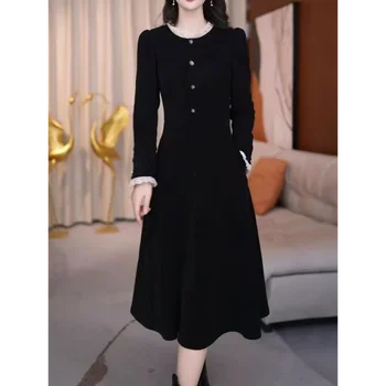 Abito dimagrante che riduce l'età a maniche lunghe alla moda primaverile e autunnale 2025 Nuova gonna base di media lunghezza di fascia alta 1