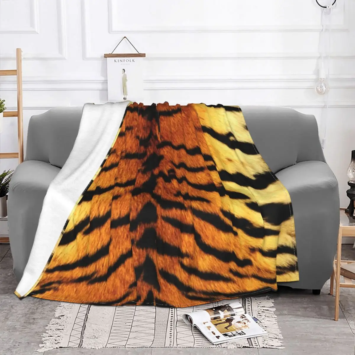 

Realistic Tiger Skin Blankets Flannel Textile Decor Animalprint Skin Animal Portable Warm Throw Blankets for Bed Rug Piece