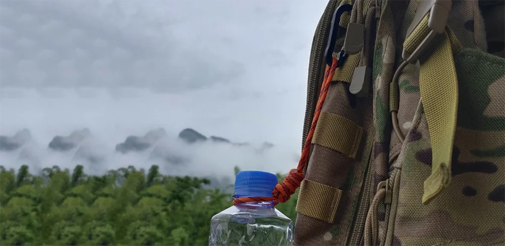MKENDN Multifunktionaler Karabiner-Schlüsselanhänger, handgefertigt, geflochten, Wasserflaschen-Schlüsselband, Outdoor-Notfall, Paracord-Schnur, Schlüsselhalter, Geschenk – Detail 19