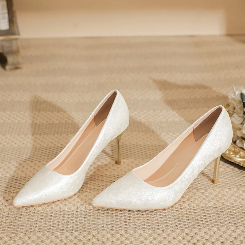 

Туфли на тонком каблуке 3 см, шлепанцы на шпильке 5 см, искусственная кожа, резина, тонкий каблук