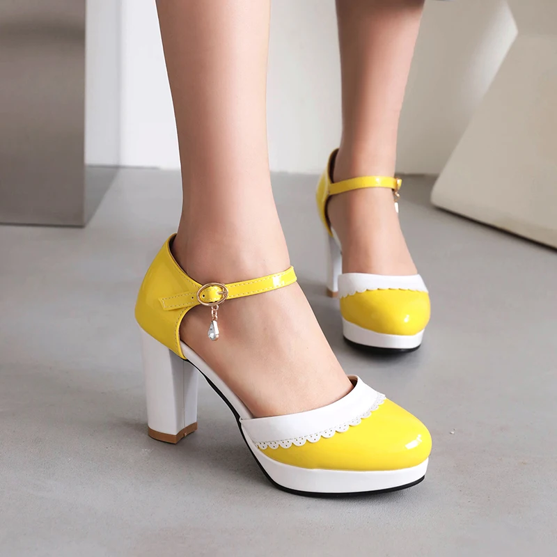 

Oversized Chunky Heel Round Toe Wavy Lolita Style High Heels For Girls Ankle Metal Buckle Rhinestone Pumps Mixed Colors Shoes