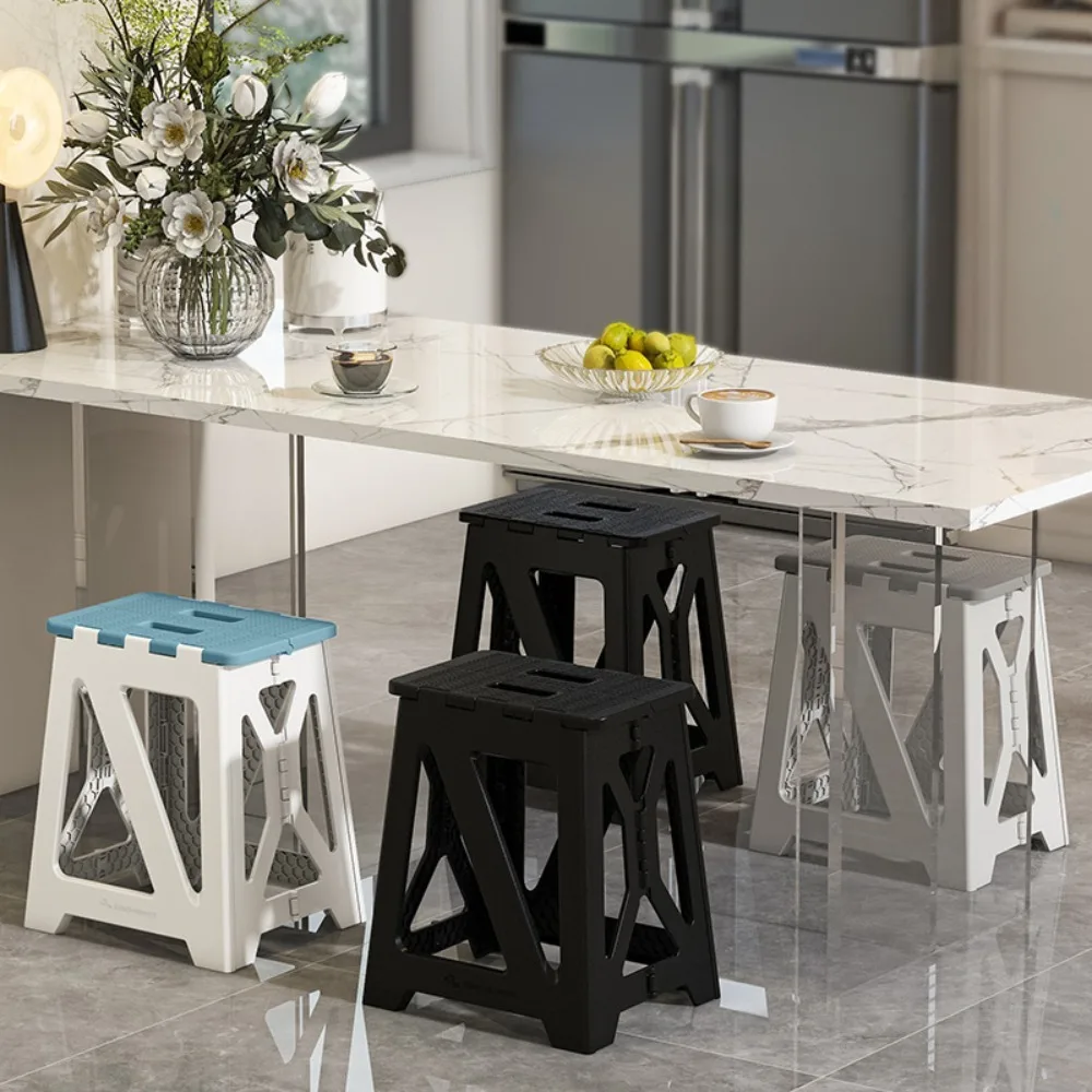 Folding Stool Portable Strong Load-bearing Capacity Outdoors Non-slip Plastic Simple Chair Comfortable Low Stool Fishing Chair