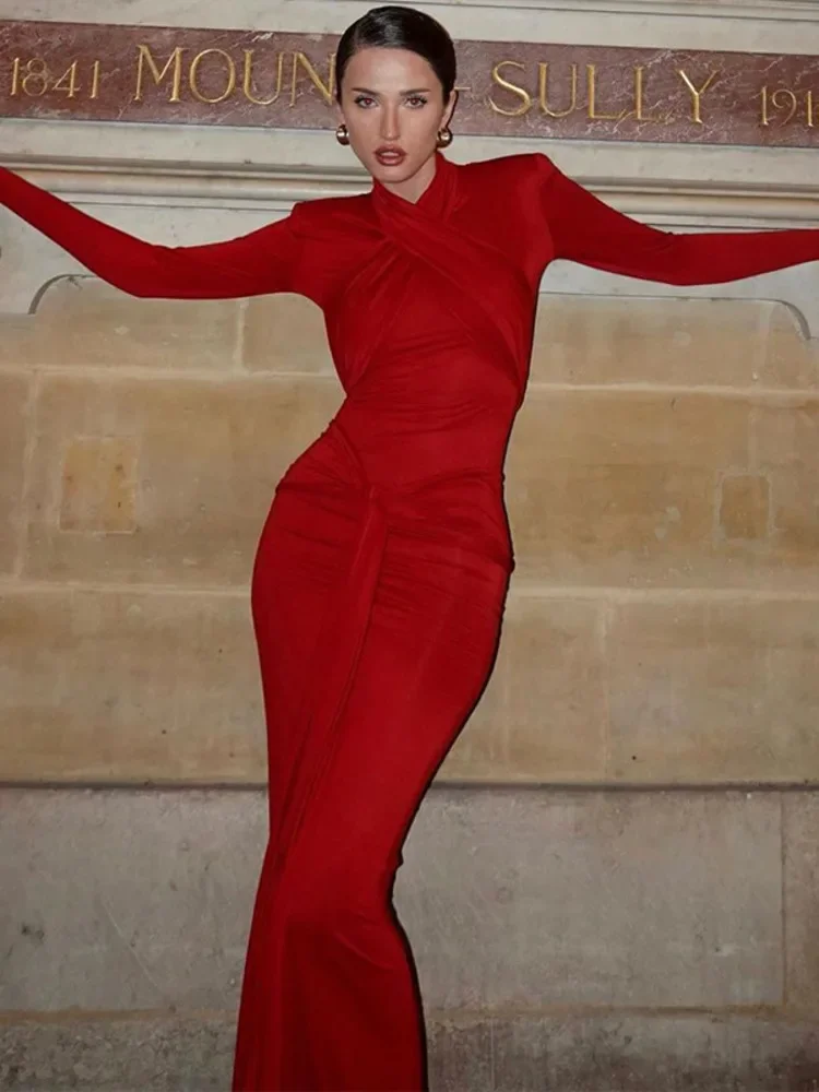 Рисунок 2 - Женское облегающее Платье макси с длинным рукавом