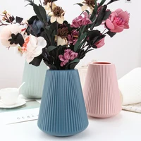 Nordic Creative Vase Home Decor Flower Arrangement Container for Homes Wet and Dry Planter Imitation Ceramic Plastic Crafts 1