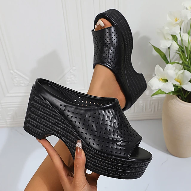 Sandales à talons compensés pour femmes, chaussures confortables à talon incliné, respirantes, maille creuse, vêtements d'extérieur, sandales à plateforme de plage, été 1