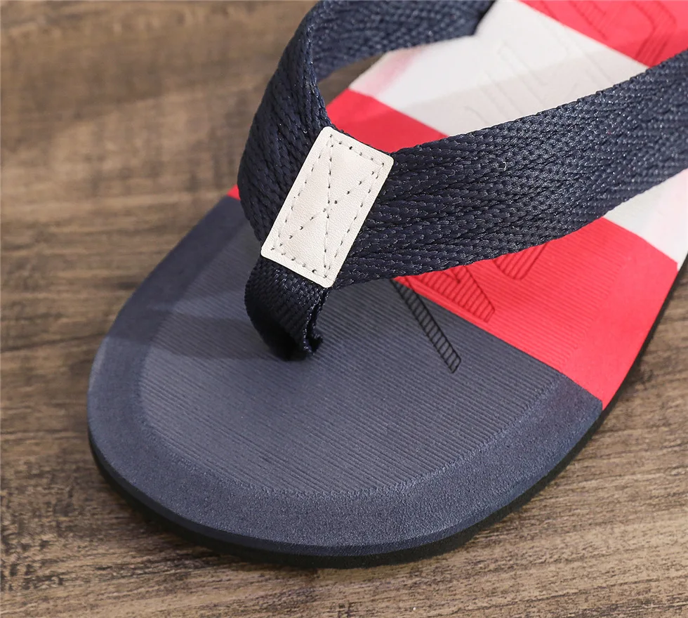 Hausschuhe Männer Sommer Schuhe Flip-flops herren Europäischen Mischfarben Mode Trends Außerhalb Tragen Strand Hohe Qualität Marke flip-Flops