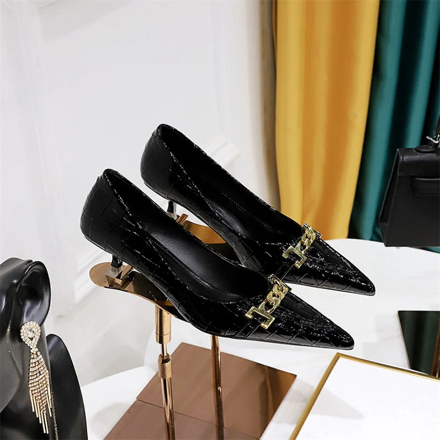 

Fashion Banquet High Heels Metal Heels High Shallow Mouth Sharp Point Shining Sequin Cloth Single Shoes Women's Shoes