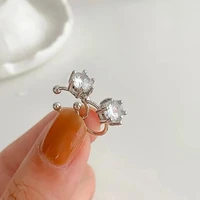 Boucles d'oreilles élégantes en zircon brillant, clips d'oreilles réglables sans perçage pour femmes, à porter au quotidien, pour les fêtes, les banquets, bijoux cadeaux, nouvelle mode 6