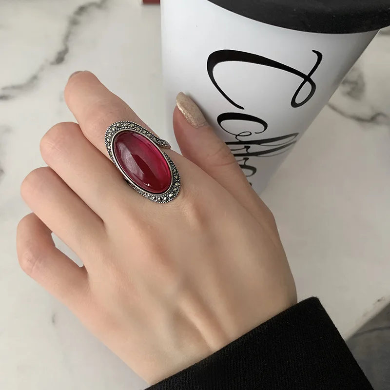 Engagement Rings Stone Rings Fashion Rings Fashion Ring Finger Rings Personality Exaggeration Vintage Red Garnet Stone Thai Silver Ladies Engagement Rings Jewelry For Women Birthday Gifts No Fade